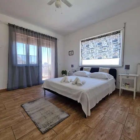House & Free Parking By Perry-holiday Appartamento Palermo