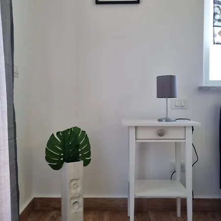 House & Free Parking By Perry-holiday * Palermo
