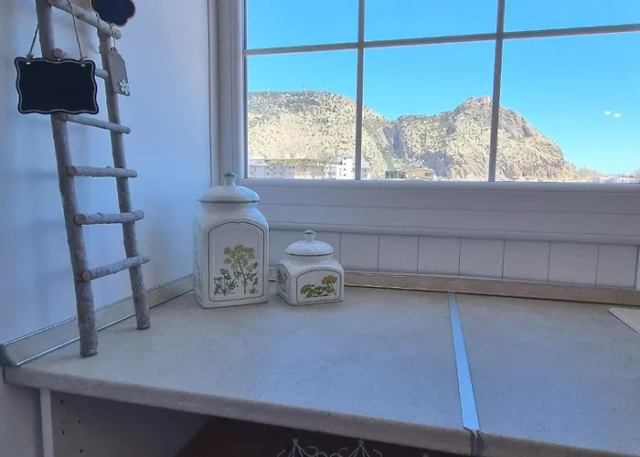 公寓 House & Free Parking By Perry-holiday Moderno, Panoramico E Comodo Fino A 6 Ospiti